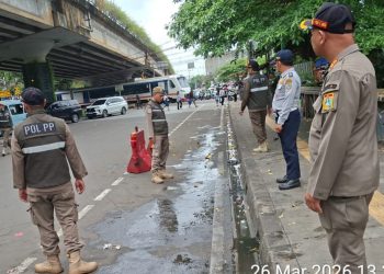 Gerak Cepat Camat Tanah Abang Tertibkan PKL di Stasiun Karet, Tuai Apresiasi