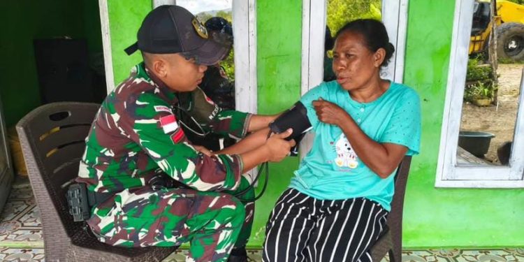 Dari Perbatasan untuk Negeri, Yonarmed 12 Kostrad Jaga Kesehatan Masyarakat