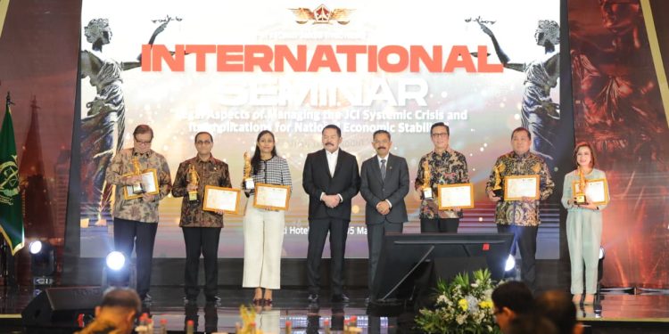Buka Seminar Internasional PERSAJA, Jaksa Agung Dorong Denda Damai untuk Stabilitas Ekonomi