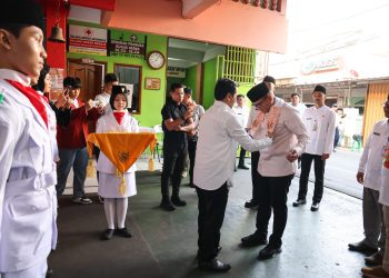 Arifin Tinjau Sekolah Swasta Gratis di Gambir, Tekankan Kualitas Pendidikan dan Penguasaan Teknologi