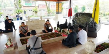 Ziarah ke Makam Soekarno, Kapolri: Menyerap Nilai Pemimpin Bangsa