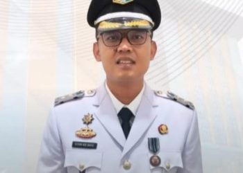 Lurah Senen Ilyan Bayu Tertibkan PKL dan Parkir Liar di Pasar Senen